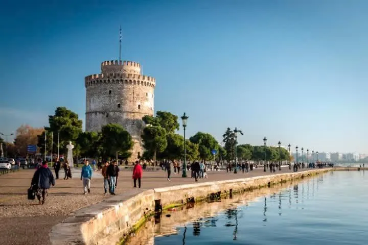 Private Pristine Balcony Home- Heart Of The Center Thessaloniki Greece