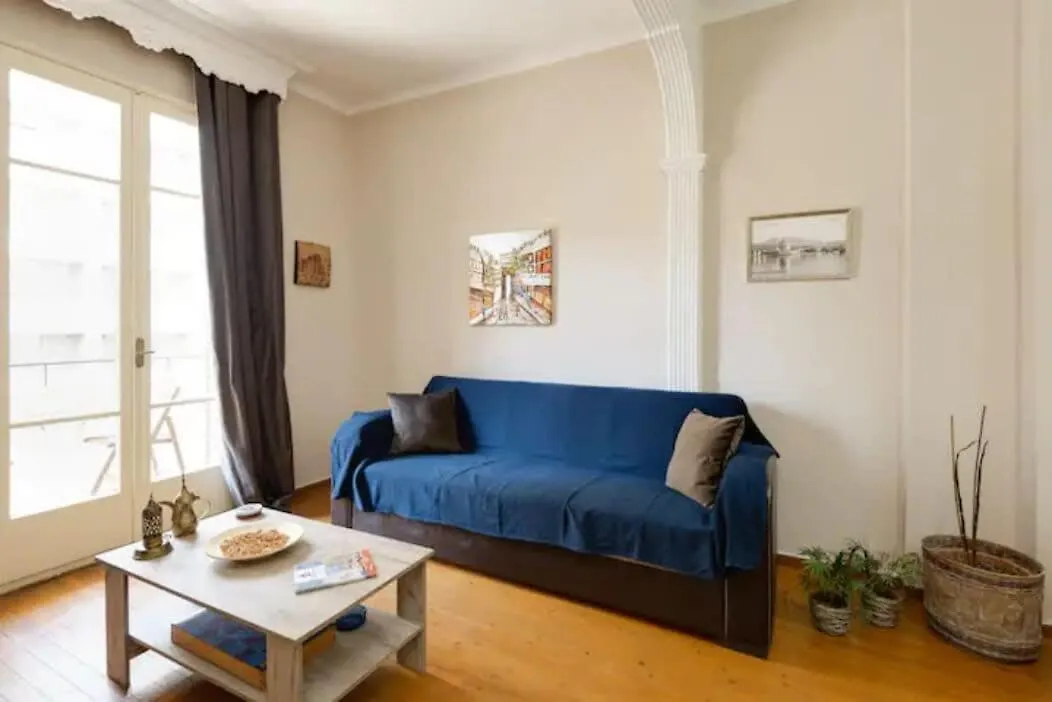 Private Pristine Balcony Home- Heart Of The Center Thessaloniki